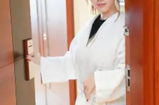 情侣吵架闹上热搜:王鹤润遭群嘲且负面被扒主打黑红也是红?